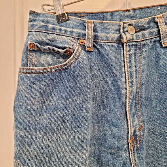Vintage 1990s Levi's 505 Womens Jeans Size 12 Med Wash Mid Rise USA Classic West - Picture 16 of 16